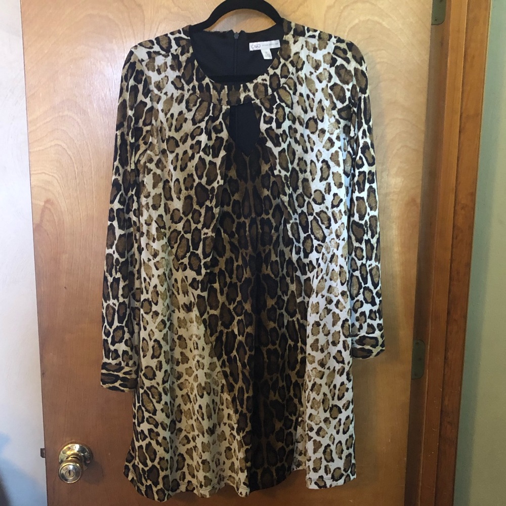 NWOT Leopard Print Long Sleeve Dress Size Small - Picture 1 of 3